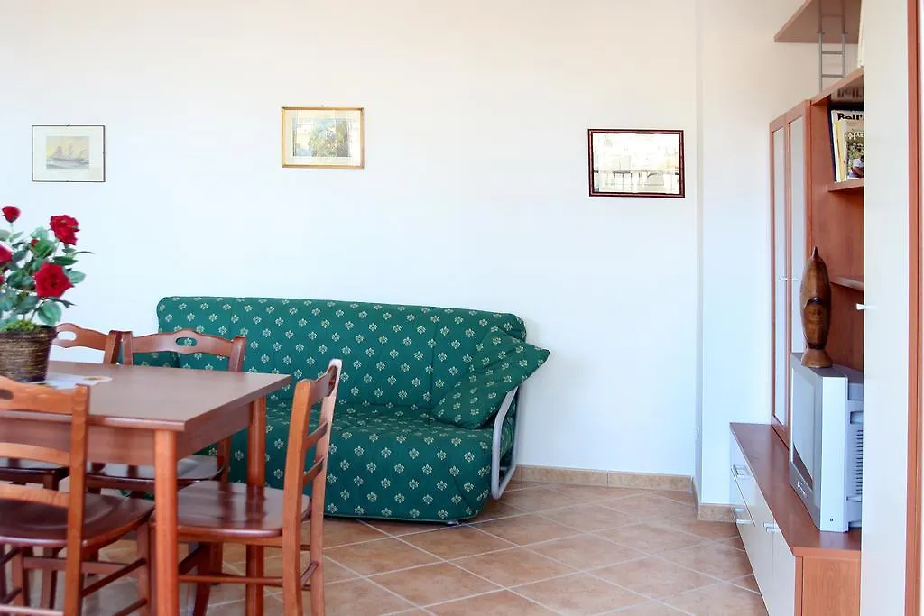 Aparthotel Residence Gioiosa Marea